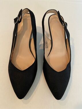 The Limited Black Pointed Slingback Heels - Size 8